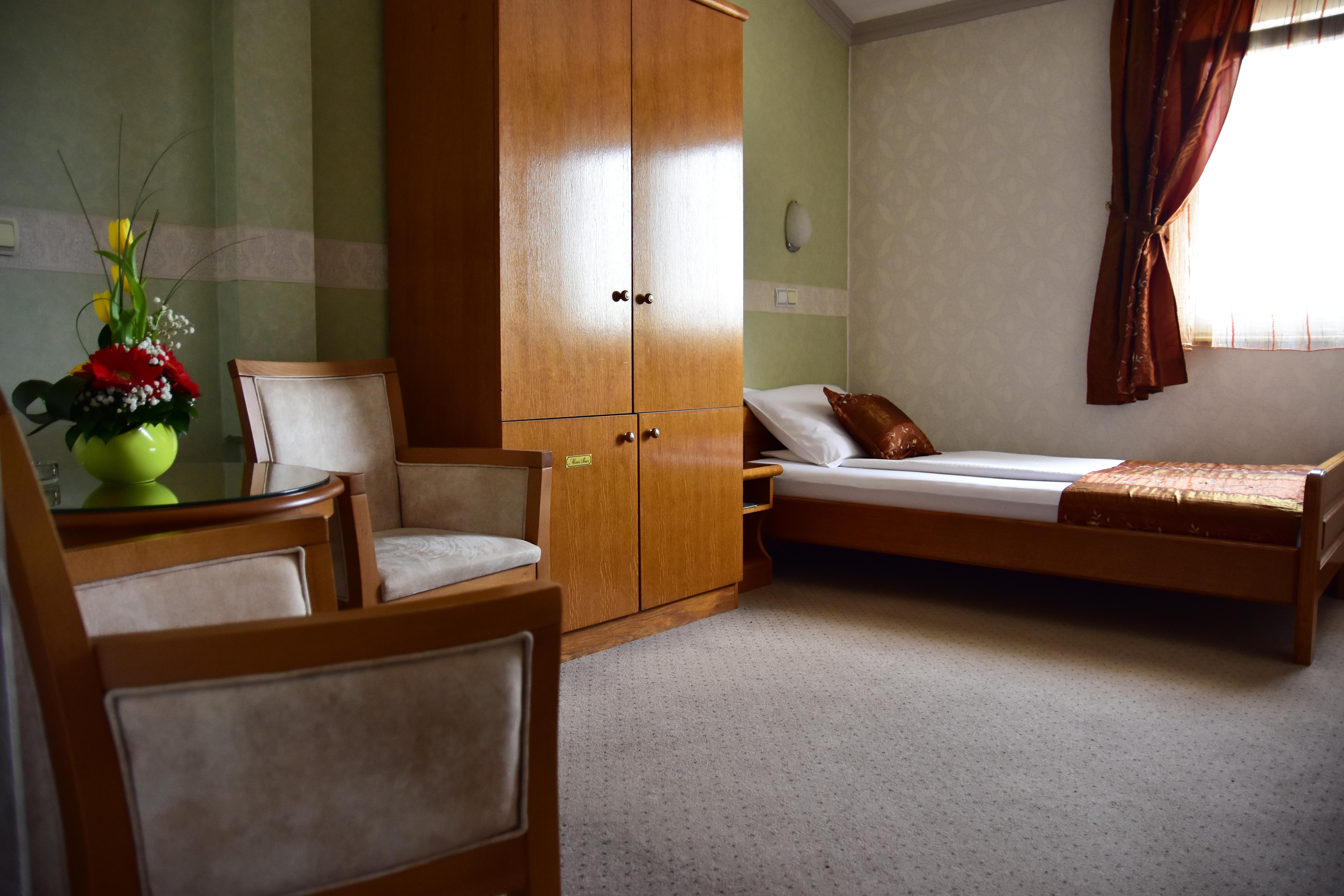 Garni Hotel Lav Belgrade Exterior photo
