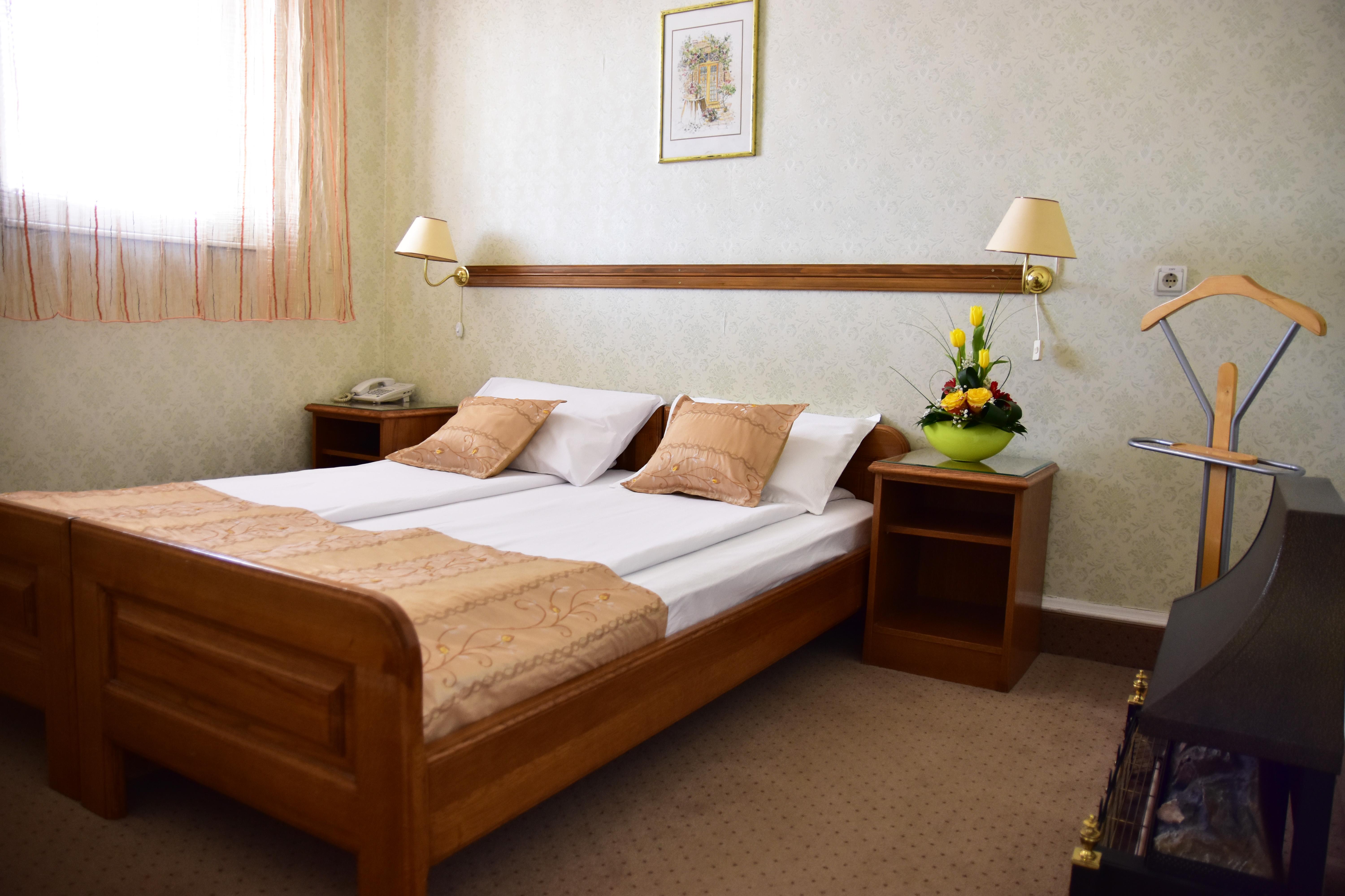 Garni Hotel Lav Belgrade Exterior photo