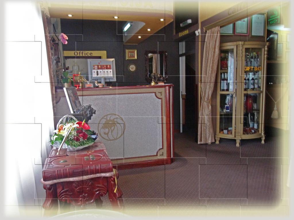 Garni Hotel Lav Belgrade Exterior photo